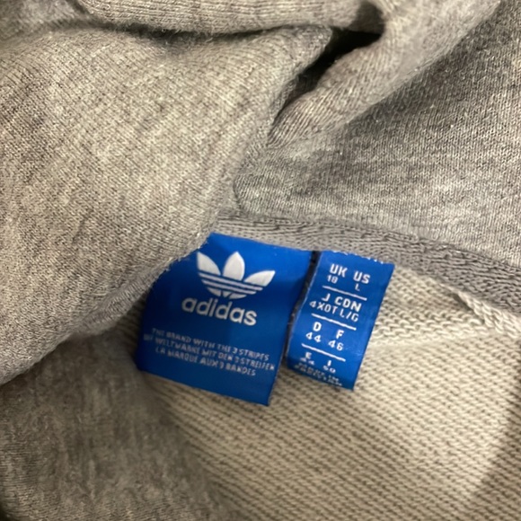 Adidas Large Sweatshirt - Picture 2 of 2